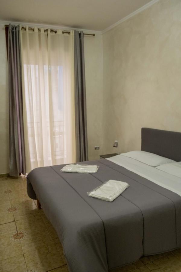 Casa Vacanza Russo Enzo Неаполь Экстерьер фото